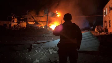 Rusia ataca Ucrania con drones y misiles; Polonia se mantiene en alerta Rusia ataca Ucrania con drones y misiles; Polonia se mantiene en alerta