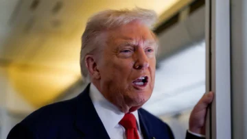 Trump niega que esté considerando ordenar ataques dentro de territorio venezolano Trump niega que esté considerando ordenar ataques dentro de territorio venezolano