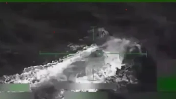 Qué se sabe del colombiano y el ecuatoriano que sobrevivieron al ataque de EE.UU. contra un submarino en el Caribe