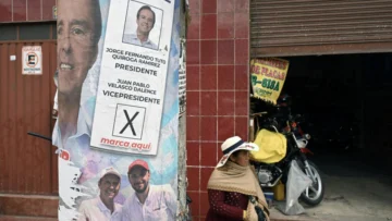 Bolivia pone fin a 20 años de izquierda eligiendo entre dos derechas