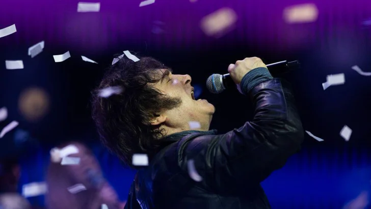 El insólito concierto con el que Milei buscó 'recuperar la mística' en medio de los escándalos de corrupción y la crisis económica en Argentina