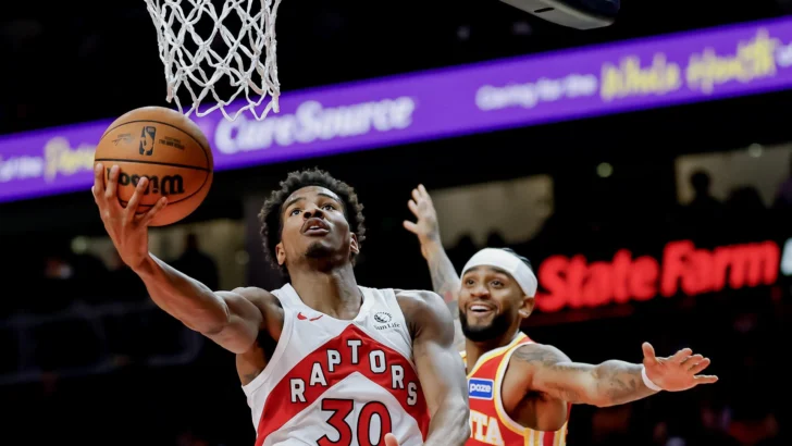 Wemby opaca el debut de Flagg y novato VJ derrumba la puerta de la NBA