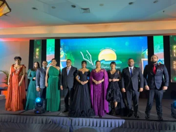 Adompretur reconoce lo mejor del periodismo turístico en PEL 2025; Acento se alza con cuatro premios