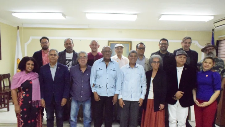 Santiago también celebró la XIV Semana Internacional de la Poesía