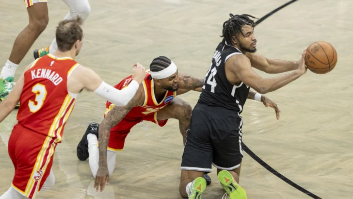 Reaves salva a los Lakers sobre bocina, Bulls siguen invictos y Aldama firma doble doble