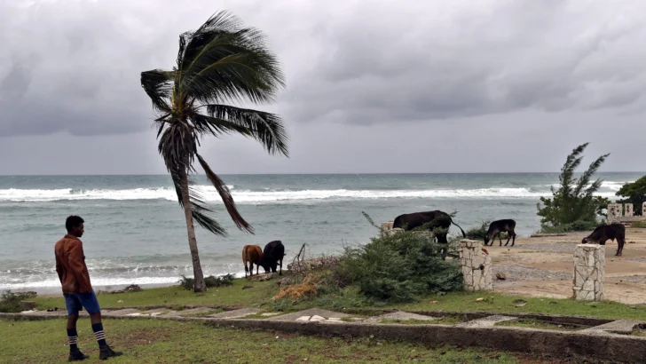 Avión cazahuracanes de EEUU es forzado a regresar por turbulencias muy fuertes de Melissa Avión cazahuracanes de EEUU es forzado a regresar por turbulencias muy fuertes de Melissa
