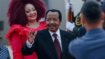 Quién es Paul Biya, el presidente más longevo del mundo que dirige Camerún desde hace cuatro décadas y vive parte del año en Suiza Quién es Paul Biya, el presidente más longevo del mundo que dirige Camerún desde hace cuatro décadas y vive parte del año en Suiza