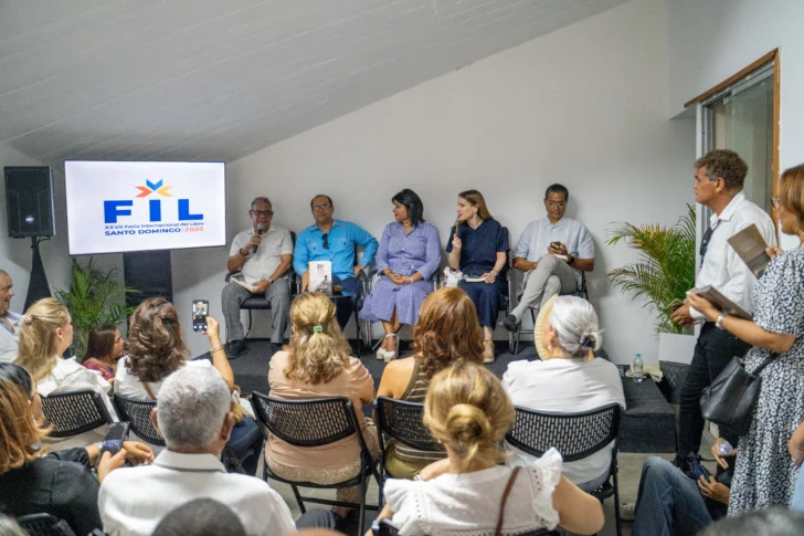 Angélica Noboa Pagán impacta con la puesta en circulación de su libro  “Donde nacen los ecos”