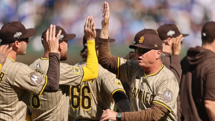 Mánager de los Padres renuncia por la 