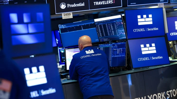 Wall Street cierra mixto con S&P en positivo por ganancias de la gran banca estadounidense Wall Street cierra mixto con S&P en positivo por ganancias de la gran banca estadounidense