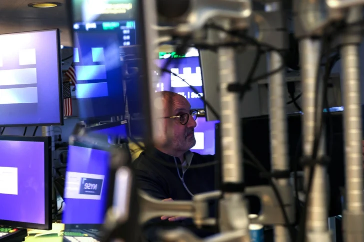 Wall Street cierra en verde al comenzar la semana