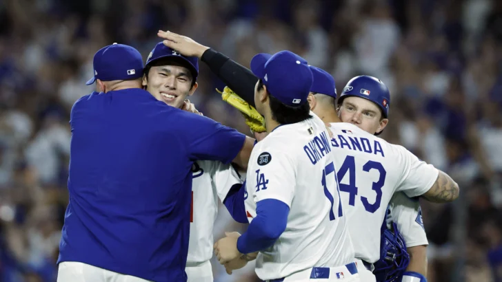 Los Dodgers avanzan a su segunda Serie Mundial consecutiva con tres jonrones de Ohtani