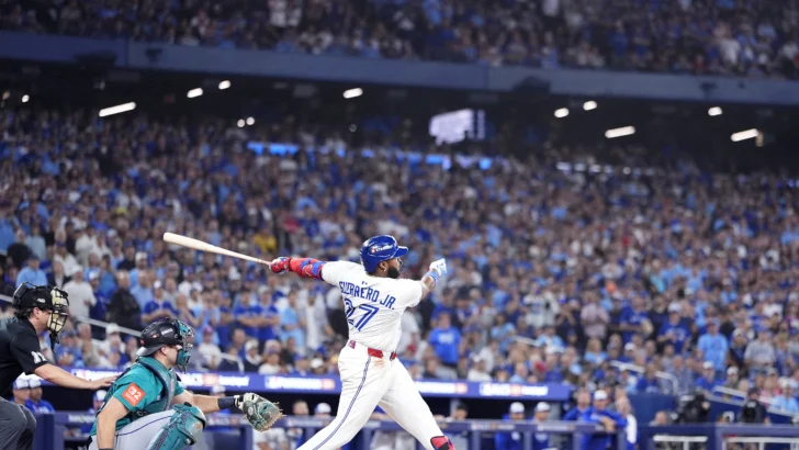 Guerrero Jr. clave para que este lunes se decida quien enfrentará a los Dodgers Guerrero Jr. clave para que este lunes se decida quien enfrentará a los Dodgers