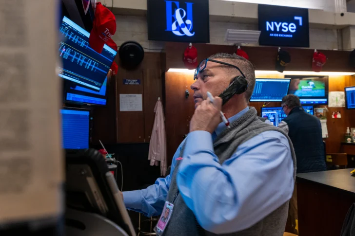 Wall Street cierra a la baja por decepcionantes resultados de Netflix