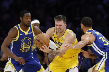 Warriors arruinan recital de Doncic y Thunder aplacan a Rockets en amargo arranque de temporada Warriors arruinan recital de Doncic y Thunder aplacan a Rockets en amargo arranque de temporada
