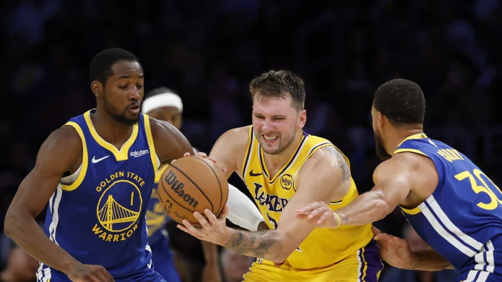 Warriors arruinan recital de Doncic y Thunder aplacan a Rockets en amargo arranque de temporada