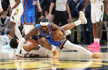 Gilgeous-Alexander logra récord de 55 puntos en victoria ante Indiana