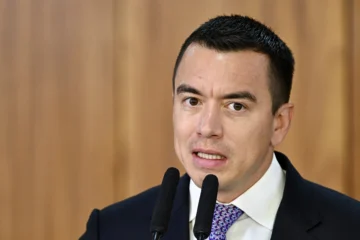 Presidente de Ecuador denuncia un intento de envenenamiento con mermelada y chocolate