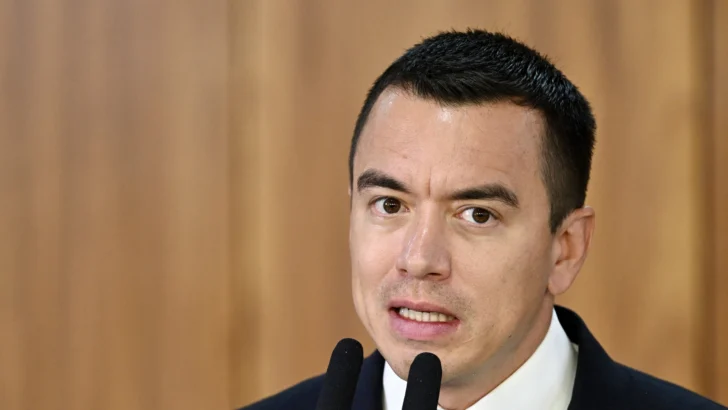 Presidente de Ecuador denuncia un intento de envenenamiento con mermelada y chocolate