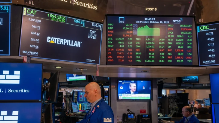 Wall Street cierra mixto después de que la Fed no garantizara otro recorte de tipos Wall Street cierra mixto después de que la Fed no garantizara otro recorte de tipos
