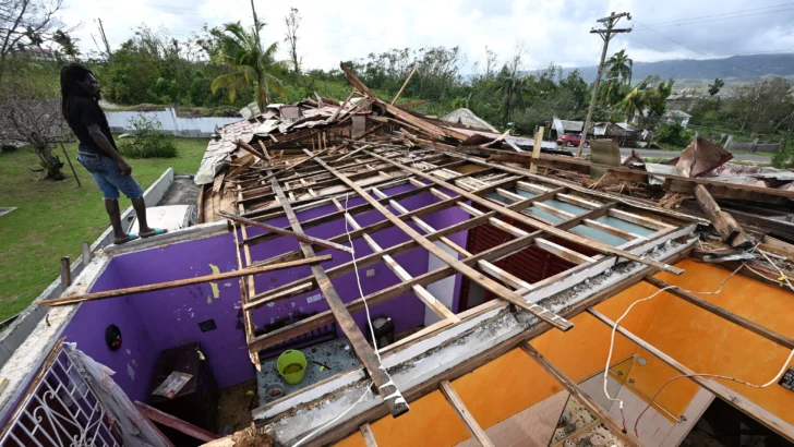 Embajador dominicano en Jamaica reporta connacionales solo afectados materialmente