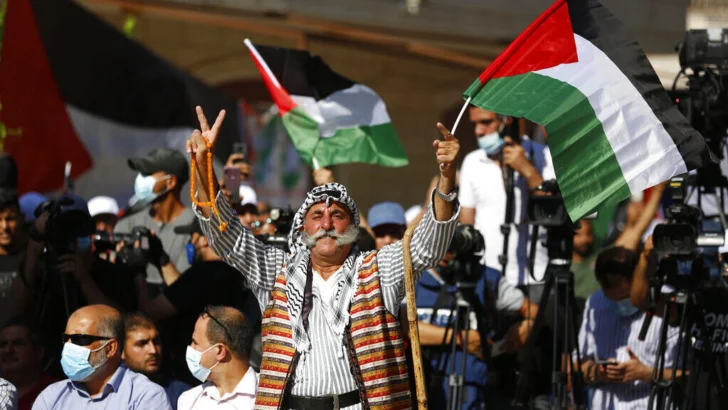 Cisjordania: En Turmusaya, palestino-estadounidenses denuncian el silencio de EEUU sobre su destino