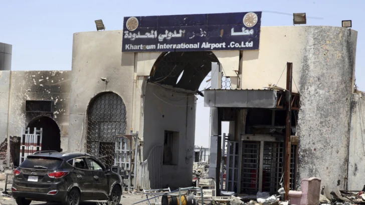 Ataques con drones apuntan a la capital sudanesa y al aeropuerto de Jartum
