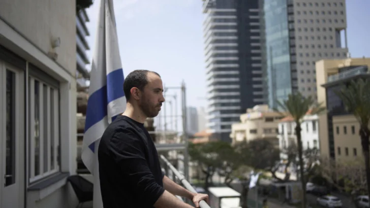 Un exrehén israelí recuerda el cautiverio de Hamás y ve pocas esperanzas de paz
