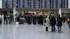 Reanudan los vuelos en el aeropuerto de Múnich tras la interrupción por drones