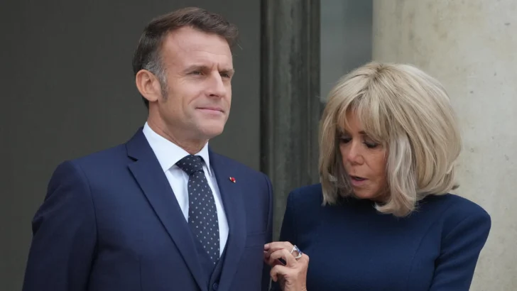 Francia: diez personas juzgadas en París por acoso en redes contra Brigitte Macron