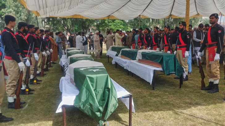 Ataques talibanes dejan 23 muertos en el noroeste de Pakistán, cerca de la frontera con Afganistán