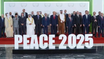 Trump, Qatar, Egipto y Turquía ratifican con una firma en Egipto el plan de paz para Gaza