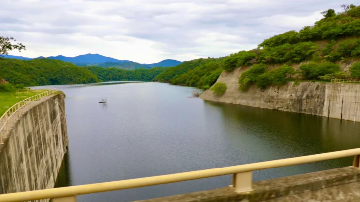 Abinader supervisa niveles de presas de Hatillo, Monción, Taveras y Rincón ante el paso del huracán Melissa