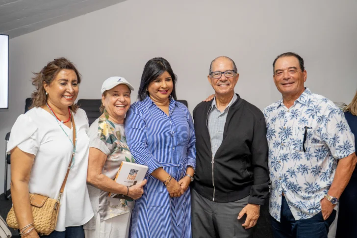 Angélica Noboa Pagán impacta con la puesta en circulación de su libro “Donde nacen los ecos” Angélica Noboa Pagán impacta con la puesta en circulación de su libro “Donde nacen los ecos”