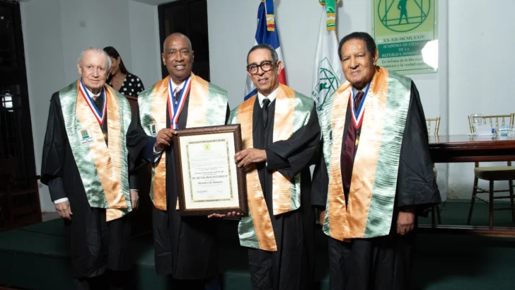 Dr. Héctor Arias Bustamante, miembro de número de la Academia de Ciencias