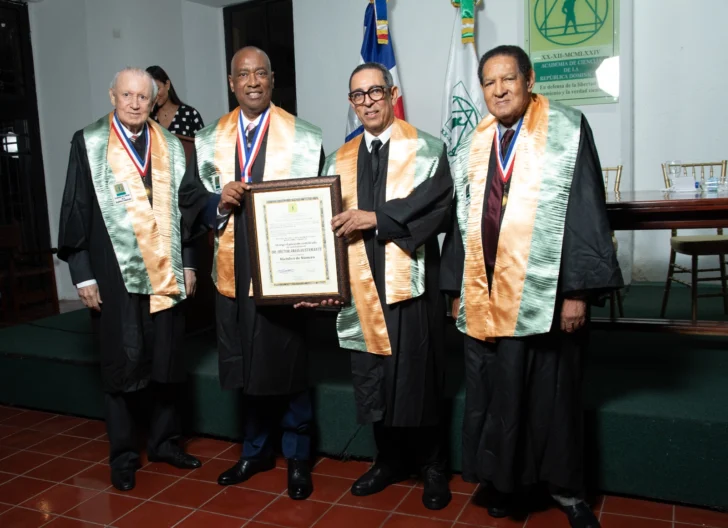 Dr. Héctor Arias Bustamante, miembro de número de la Academia de Ciencias