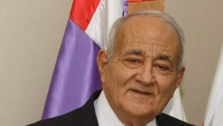 El Dr. Almanzor González Canahuate El Dr. Almanzor González Canahuate