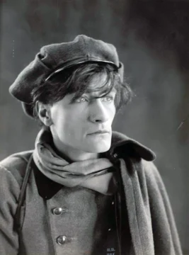  Artaud