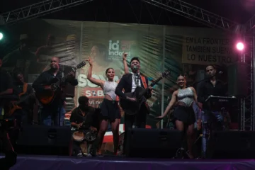  Bachatero Andy Santiago.