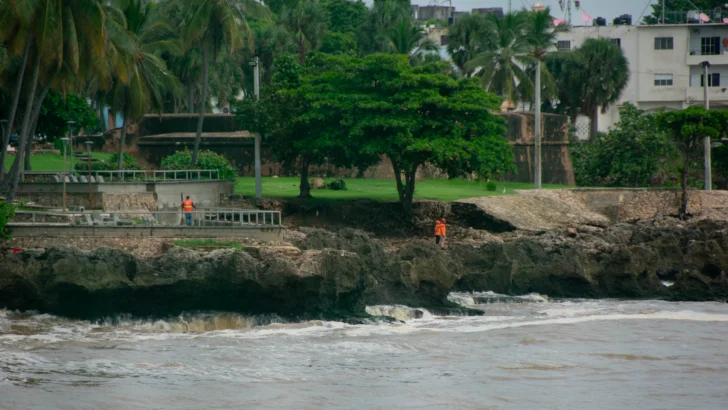 Defensa Civil concentra búsqueda de Adaury Castillo en zonas costeras con apoyo de pescadores