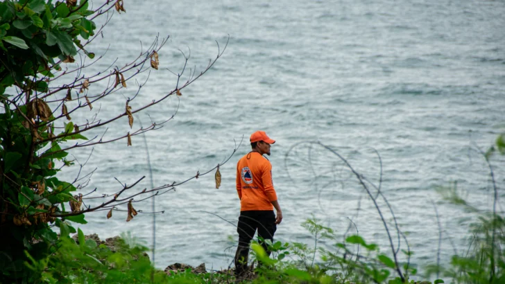 “Hasta que Dios lo permita”, Defensa Civil mantiene la búsqueda del menor desaparecido en la avenida España