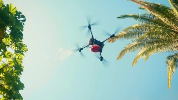 Dron de emergencia de CrecerLab responde con éxito en evento masivo en el Jardín Botánico