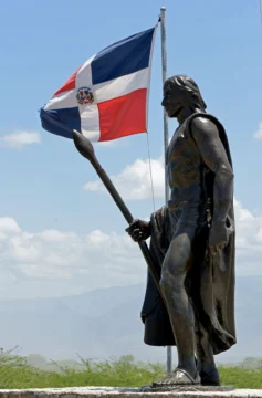 Enriquillo entre la verdad histórica y la manipulación del poder literario Enriquillo entre la verdad histórica y la manipulación del poder literario