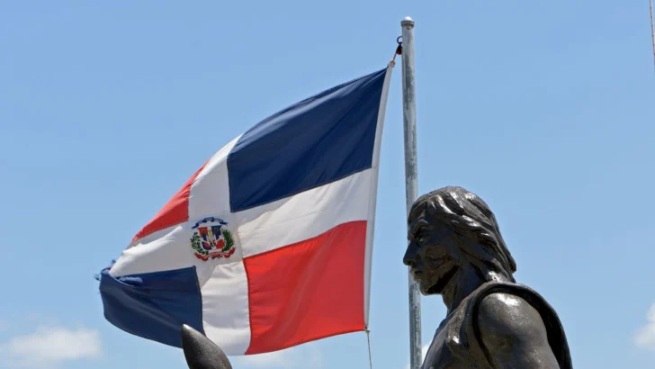 Enriquillo entre la verdad histórica y la manipulación del poder literario Enriquillo entre la verdad histórica y la manipulación del poder literario