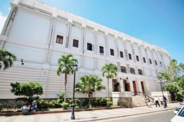  Centro de la Cultura de Santiago. Fotografia cortesía de La Información.