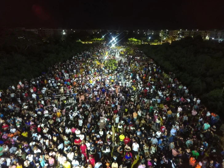 Celebran noche de merengue y orgullo dominicano