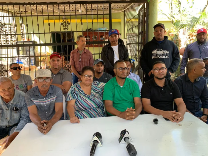 Tras reunión con el presidente Abinader, desisten de convocatoria a huelga en SFM