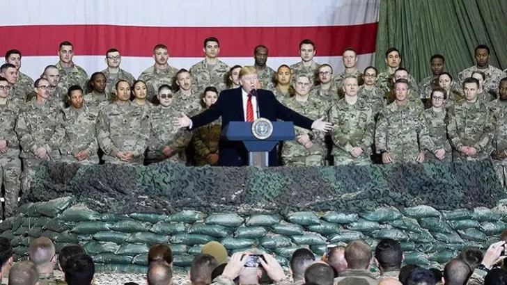 Trump ordena pagar sueldos a militares pese a parálisis presupuestaria