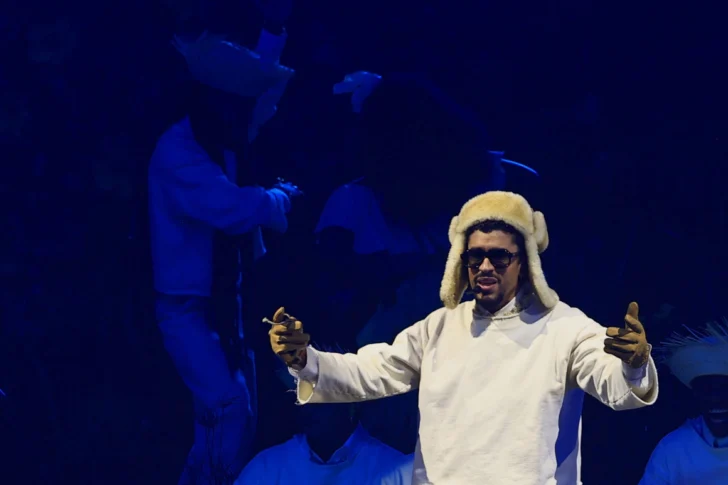 El Gobierno de Trump desplegará a agentes migratorios en el Super Bowl de Bad Bunny