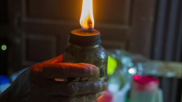 Se registra apagón general por avería en sistema de transmisión